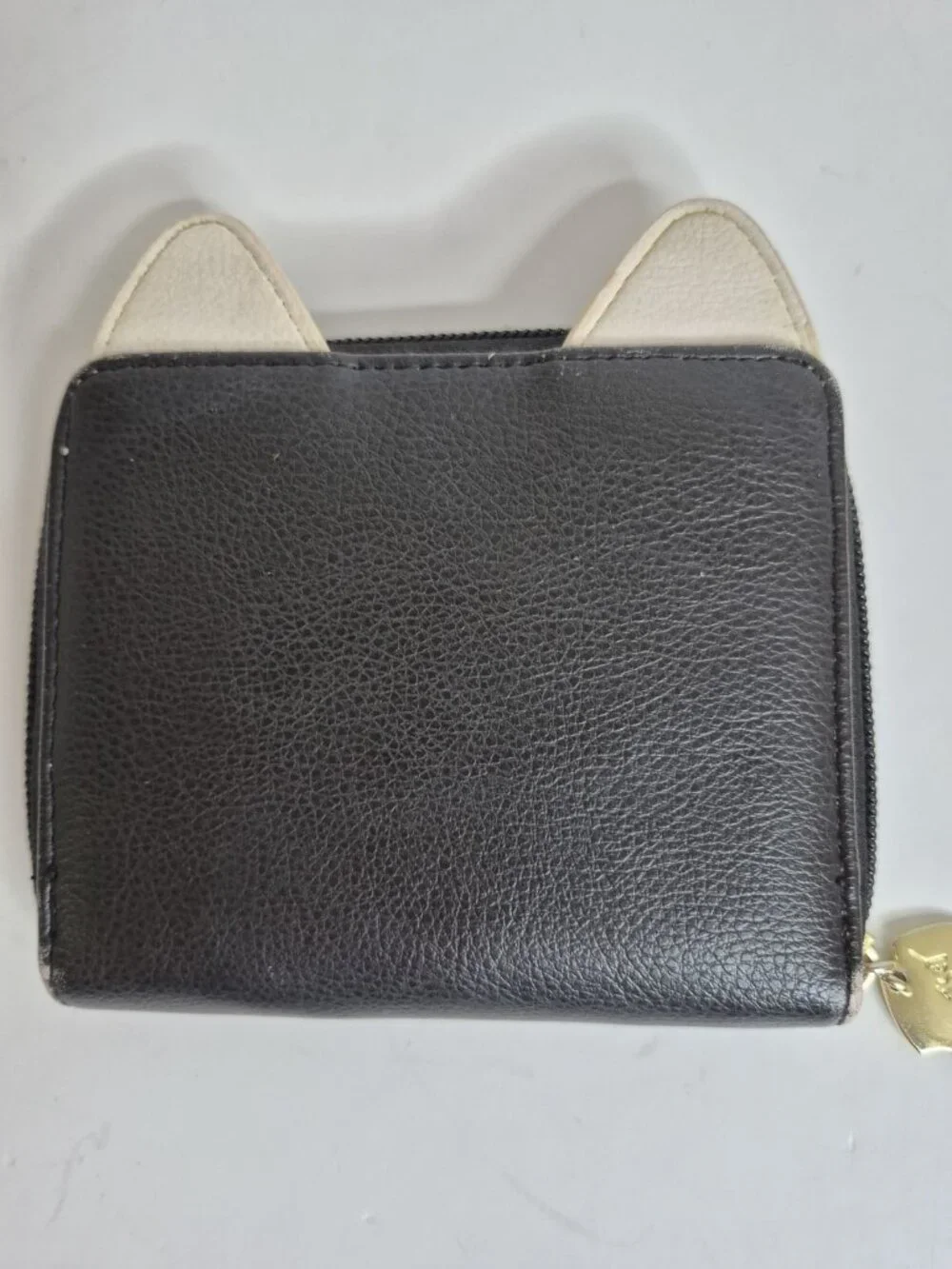 Luv Betsey Johnson Black 3D Cat Face Zip-Around Bifold Wallet 5